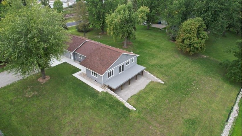 2189 Butte Des Morts Beach Road Fox Crossing, WI 54956 by RE/MAX 24/7 Real Estate, LLC $379,900