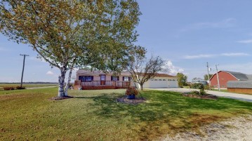 5930 County Road J, Clay Banks, WI 54201