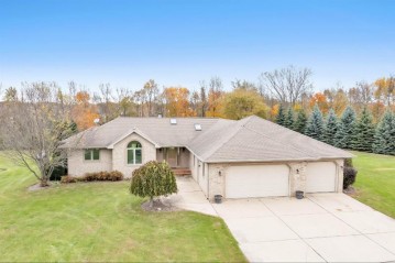 2855 Big Creek Road, Bellevue, WI 54311-6860