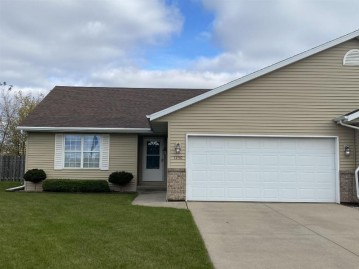 1250 Crown Court, DePere, WI 54115-3814
