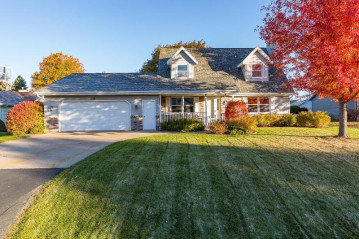 W2574 Ridgefield Court, Buchanan, WI 54915-8155