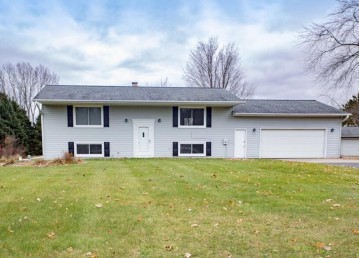 1895 Wildwood Drive, Suamico, WI 54173