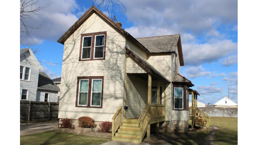 115 W Scott Street Fond Du Lac, WI 54935 by Roberts Homes And Real Estate $97,500