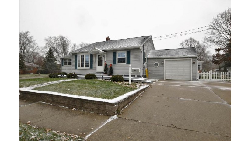 305 Huth Street Green Bay, WI 54302 by Coldwell Banker Real Estate Group $174,900