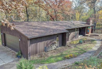 1754 Rolling Wood Ct, Dunn, WI 53575