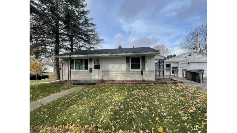 217 Lynnhaven Rd Madison, WI 53714 by Home Connection Realty $230,000