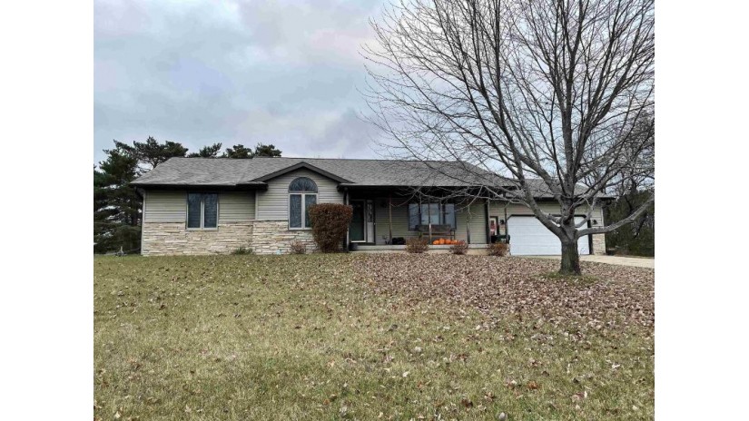 545 Evergreen Tr Portage, WI 53901 by Century 21 Affiliated $299,900
