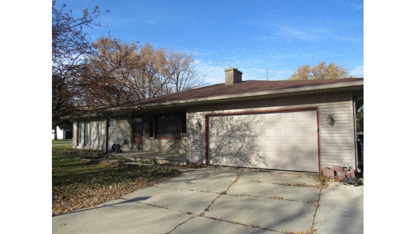 2305 Cornel Ave Janesville, WI 53545 by Century 21 Affiliated $175,000