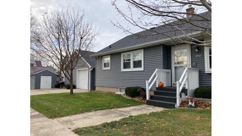 642 S Madison St Waupun, WI 53963 by Re/Max Prime $159,000