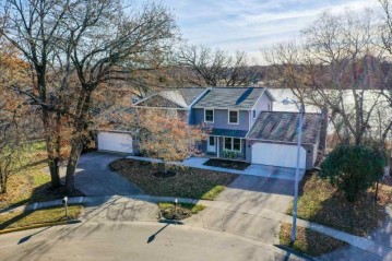 7019 Park Shores Ct, Middleton, WI 53562