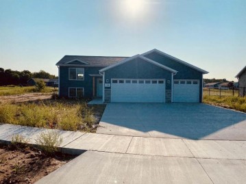 2280 Young Drive, Waupaca, WI 54981