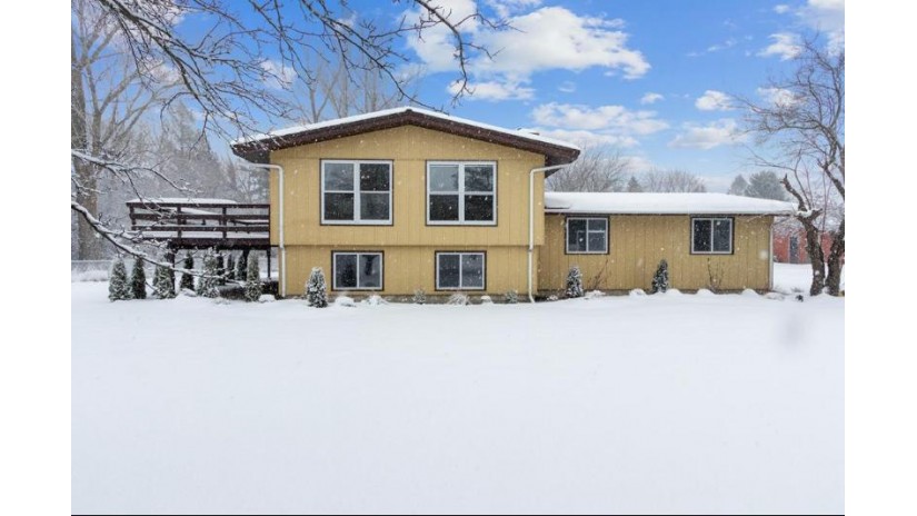 1661 Egg Harbor Rd Sturgeon Bay, WI 54235 by Action Realty $269,000