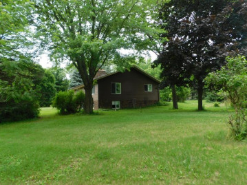 930 Scenic Rd, Richfield, WI 53033-9523