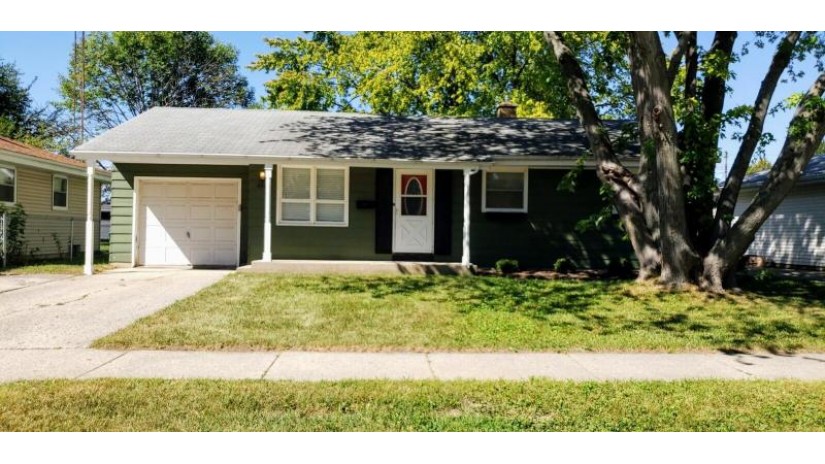 8362 26th Ave Kenosha, WI 53143 by Simply Property Management-Paielli Rlty, Inc. $182,000