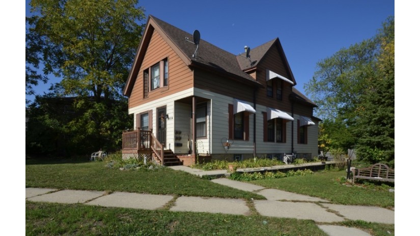 4804 W Forest Home Ave Milwaukee, WI 53219 by Shorewest Realtors $219,900