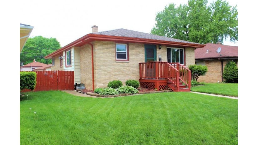 4645 N 66th St Milwaukee, WI 53218 by ERA MyPro Realty $124,900