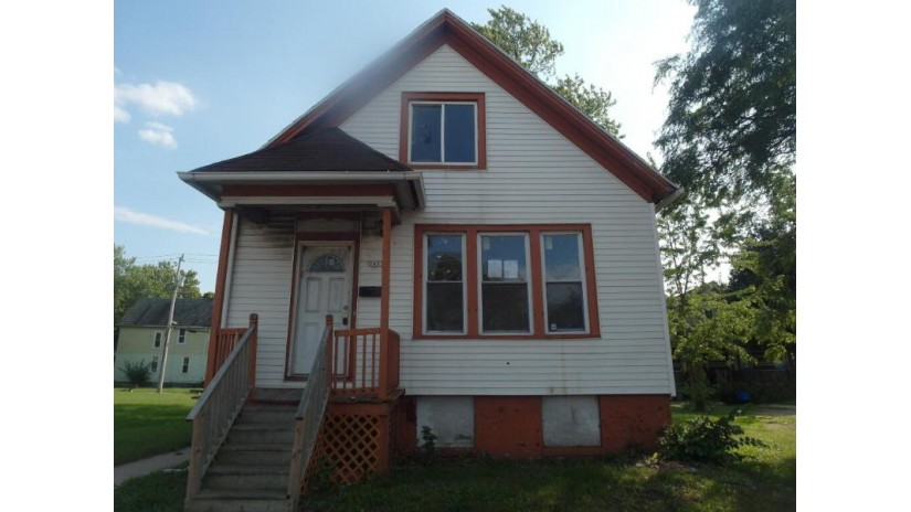 1617 W Center St Milwaukee, WI 53206 by Berkshire Hathaway HomeServices Metro Realty $29,900