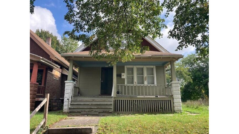 2616 N 37th St Milwaukee, WI 53210 by Worth Realty $59,900