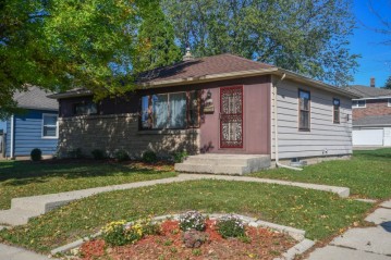 9300 W Melvina St, Milwaukee, WI 53222-2537