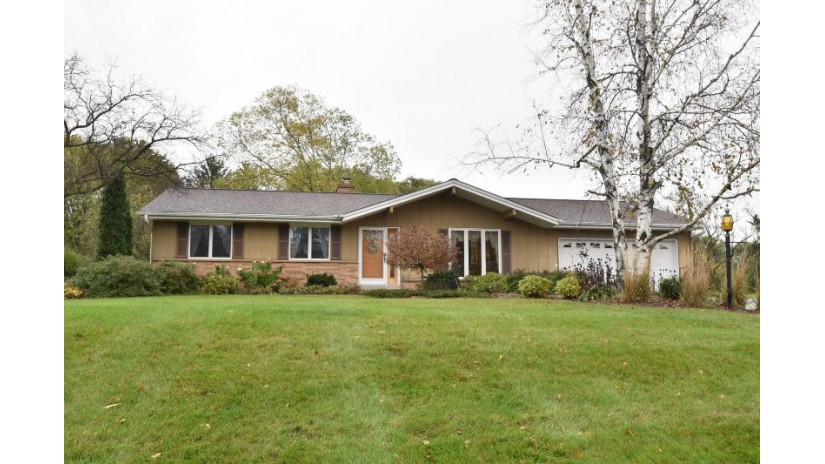 204 High Forest Dr Grafton, WI 53012 by Coldwell Banker Realty $369,000