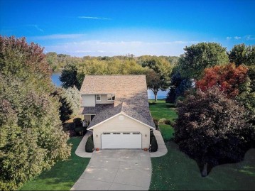 W9341 Wendt Dr, Beaver Dam, WI 53916