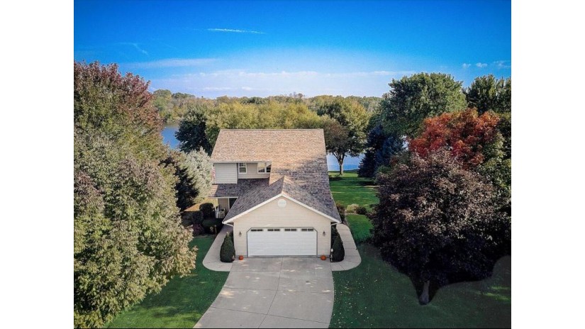 W9341 Wendt Dr Beaver Dam, WI 53916 by Hanson & Co. Real Estate $449,000