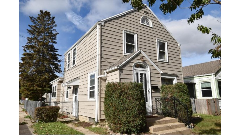 3619 S Logan Ave Milwaukee, WI 53207 by Homeowners Concept $234,900