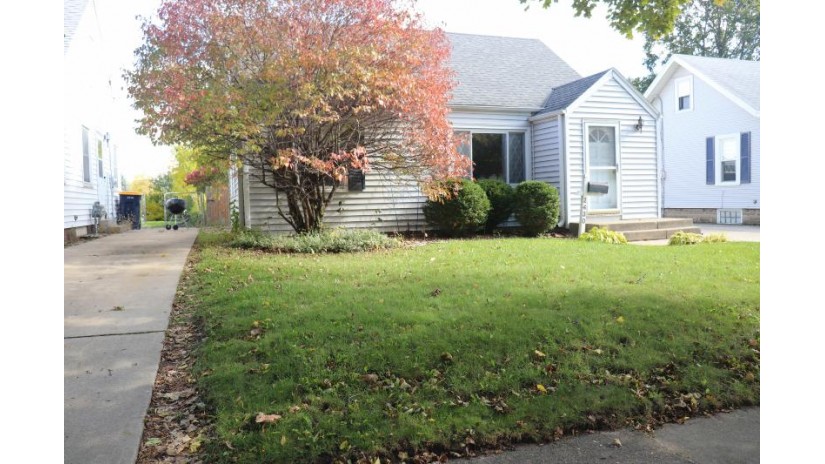 2430 S 69th St West Allis, WI 53219 by Valor Realty LLC $219,900