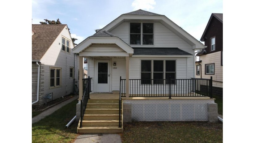 1802 S 59th St West Allis, WI 53214-5129 by Smart Asset Realty Inc $189,900