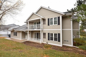 1787 White Pine Ct B, Grafton, WI 53024