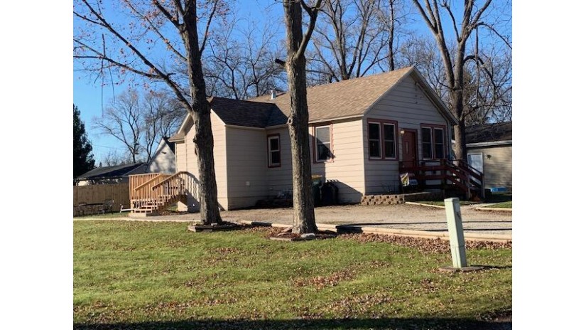 W869 Hyacinth Rd Bloomfield, WI 53128 by RE/MAX Plaza $162,900