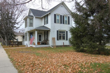 212 Maple St, Palmyra, WI 53156-9322