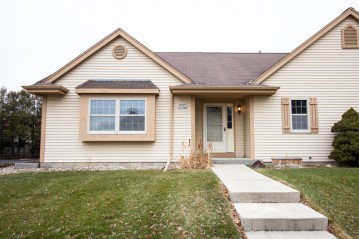 N167W21280 South St, Jackson, WI 53037-9313