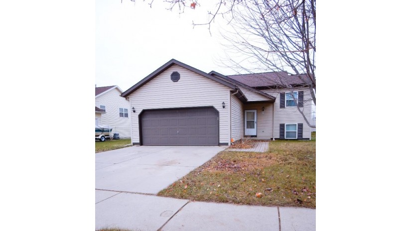 1212 Lombardi Way Waukesha, WI 53186 by Discount Rate Realty LLC $274,900