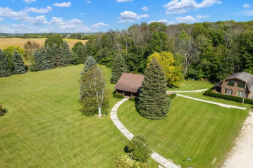 W4878 Greatwood Ln, Rhine, WI 53020-1675