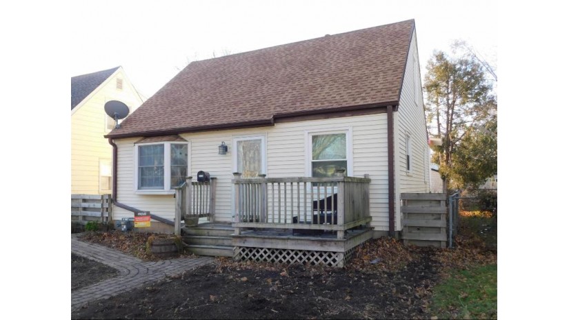 3413 N 89th St Milwaukee, WI 53222 by Realty Executives Integrity~Cedarburg $189,900