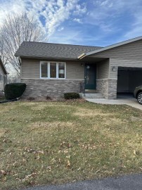 3112 Linden Dr, La Crosse, WI 54601-8370