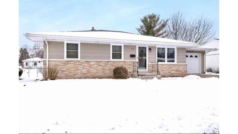 738 Eastern Ave West Bend, WI 53095 by RE/MAX United - West Bend $234,900