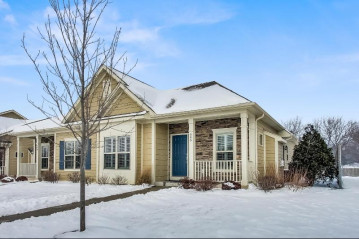 646 Baker St, Walworth, WI 53184-9548