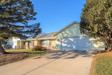 4436 W Dean Rd A, Brown Deer, WI 53223