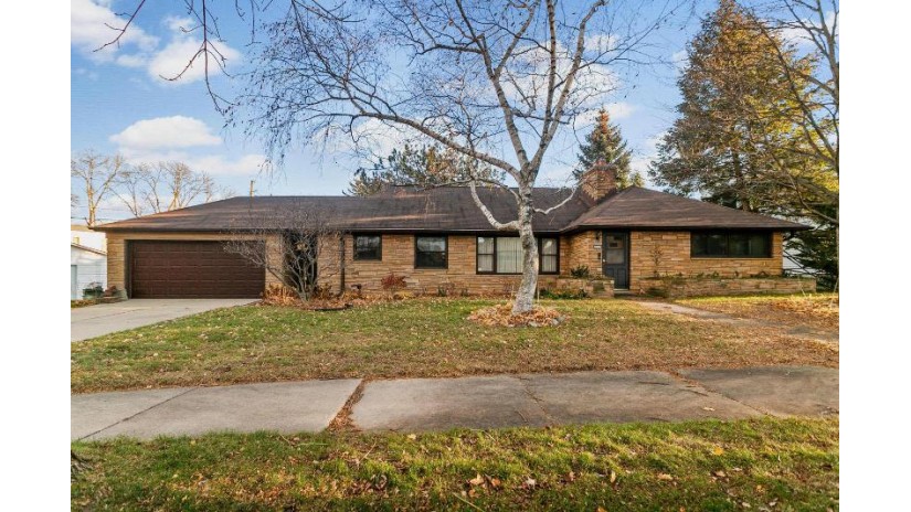 4447 W Midland Dr Milwaukee, WI 53219 by Realty Executives Integrity~Brookfield $244,900