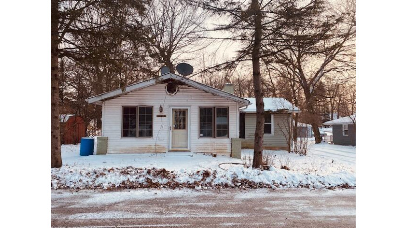 N26W27409 Ash St Pewaukee, WI 53072 by Mindful Home Realty $130,000