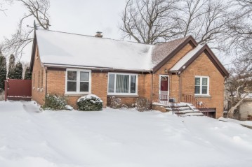 510 Mary St, Beaver Dam, WI 53916-1522