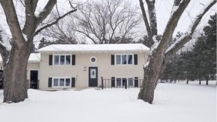 936 Amy Dr Holmen, WI 54636 by Coldwell Banker River Valley, REALTORS $279,900