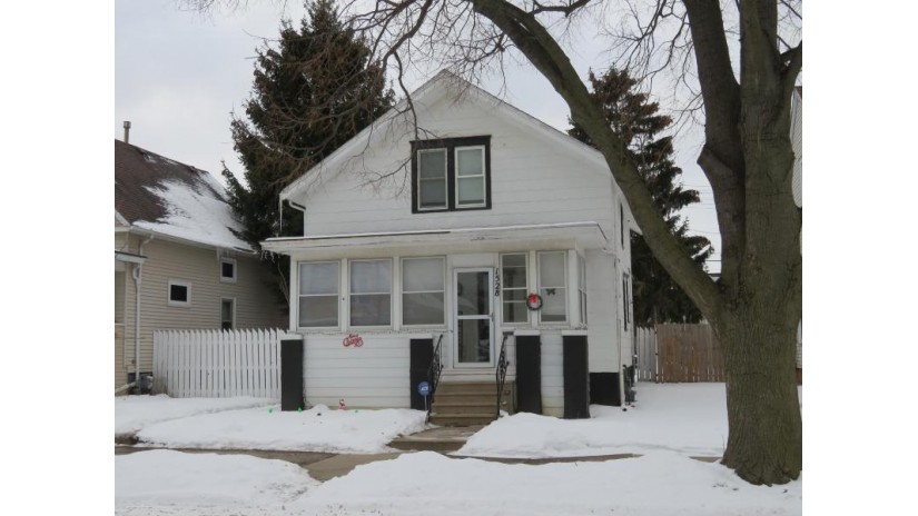 1528 Grove Ave Racine, WI 53405 by Coldwell Banker Realty -Racine/Kenosha Office $110,500