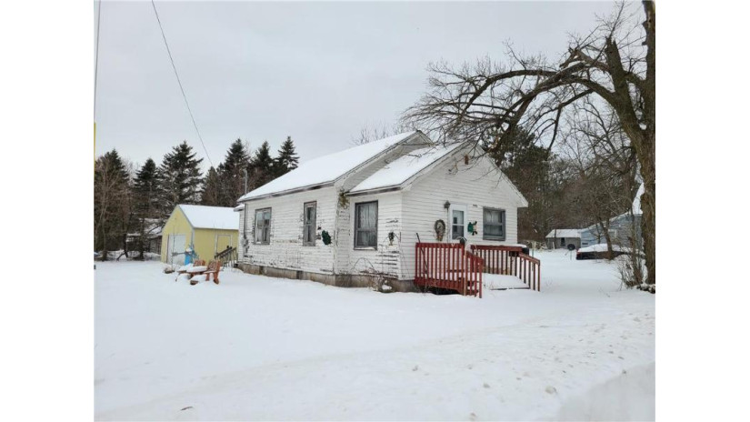 1012 Lindoo Avenue Ladysmith, WI 54848 by Kaiser Realty Inc $49,900