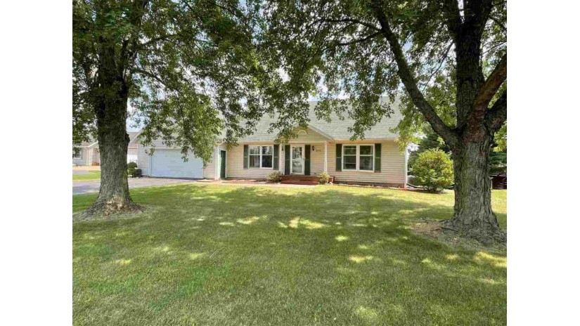 2793 Red Gates Drive Galena, IL 61036 by United Country Heartland Realty $259,000