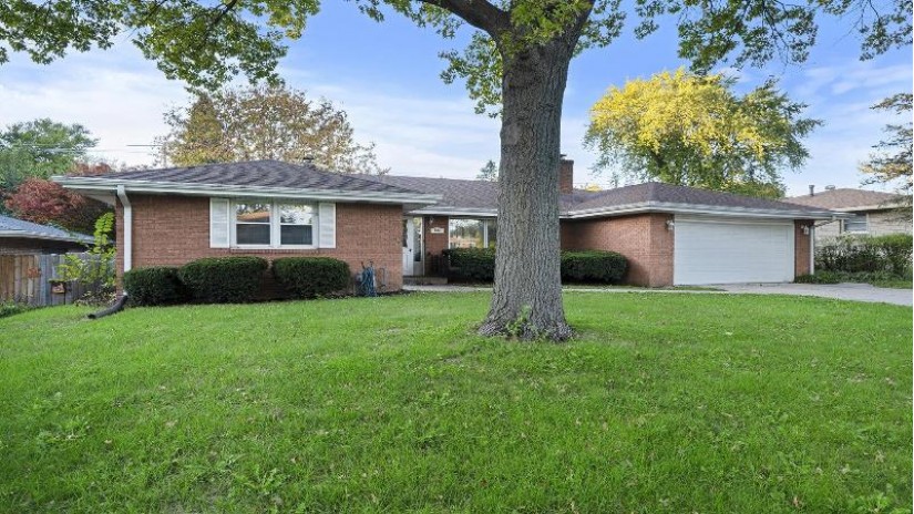 828 Fairview Boulevard Rockford, IL 61107 by Keller Williams Realty Signature $165,000