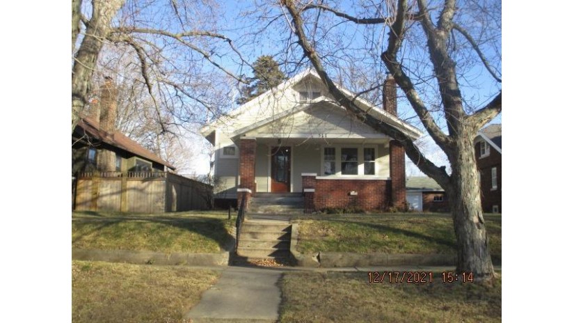 511 N Chicago Avenue Rockford, IL 61107 by Re/Max Property Source $109,900
