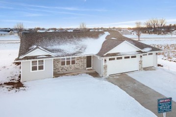 2209 Fox Point Court, DePere, WI 54115